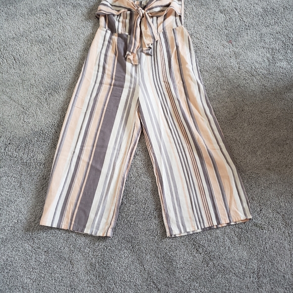 Jumpsuit - Picture 6 of 7